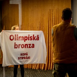 Tokija2020: Svarcelšana, Plēsnieka sagaidīšana Rīgā. Foto: LOK/ Renārs Koris