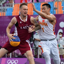 Tokija2020: Basketbols 3X3, LAT-CHN. Foto: LOK/ Ilmārs Znotiņš