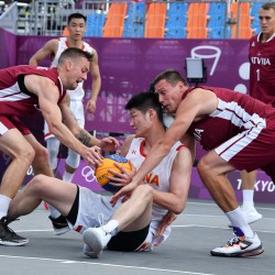 Tokija2020: Basketbols 3X3, LAT-CHN. Foto: LOK/ Ilmārs Znotiņš